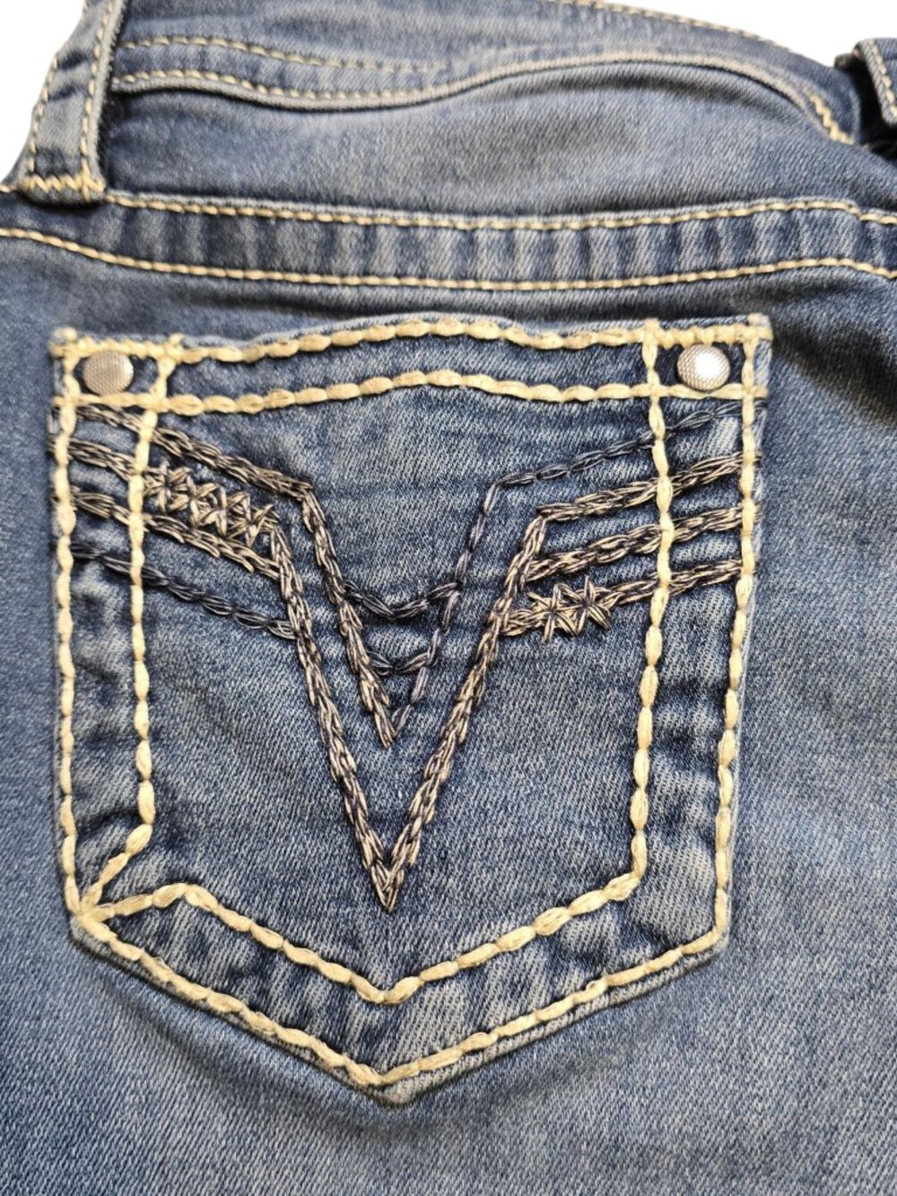 Vigoss Women’s Y2K Low Rise Heritage Fit Slim Boot Cut Mid Wash Jeans 8 - Picture 12 of 16